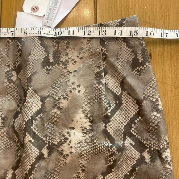 Topshop women’s snakeskin mini skirt lined zipper New size 8 - Picture 7 of 10